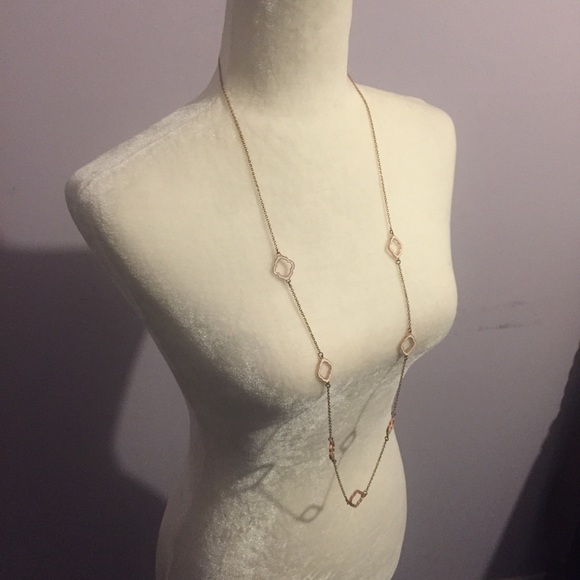 Jewelry - Quatrefoil necklace